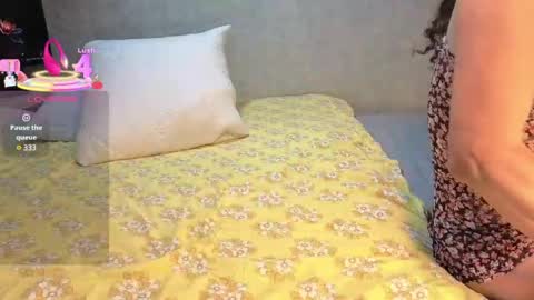 Nadia Cyel online show from 04-26-26, 12:58