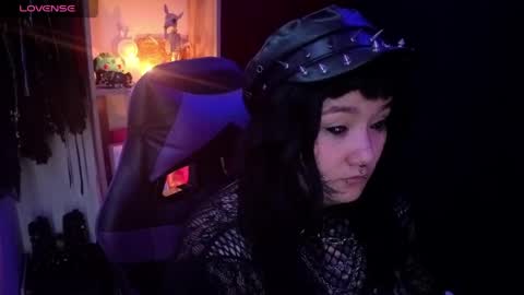 Carolain online show from 05-18-26, 03:35