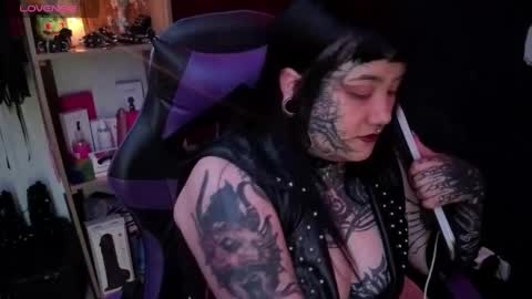 Carolain online show from 05-22-26, 02:40