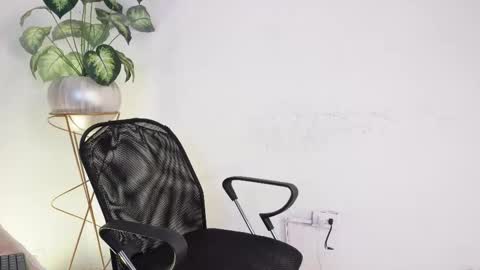   online show from 02-27-25, 07:44