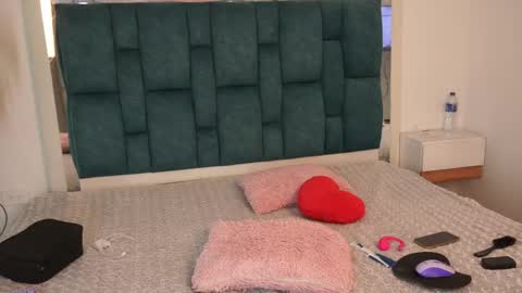   online show from 05-29-26, 04:10