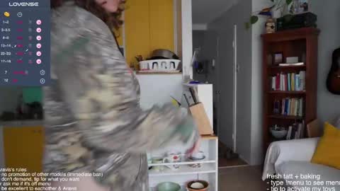 aravis online show from 10-25-25, 07:08