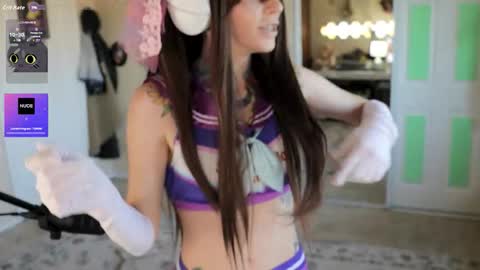 Snapshot of archancel chatting on 10-23-25, 03:11 Archancel online show from 10-23-25, 03:11