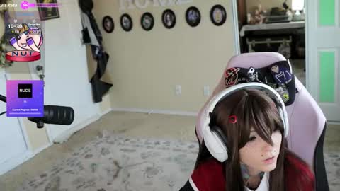 Snapshot of archancel chatting on 10-30-25, 03:13 Archancel online show from 10-30-25, 03:13