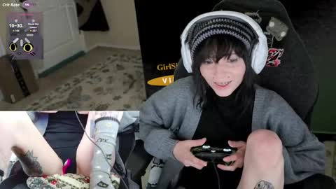 Snapshot of archancel chatting on 11-22-25, 03:49 Archancel online show from 11-22-25, 03:49