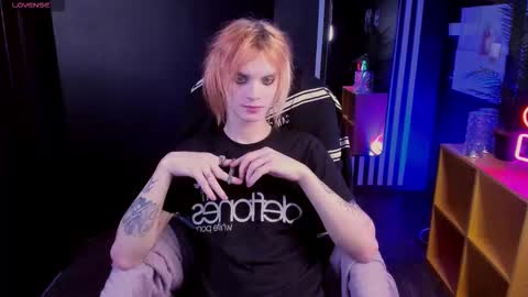 Snapshot of archiehali chatting on 10-06-25, 08:39 archiehali online show from 10-06-25, 08:39