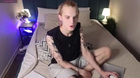 Snapshot of archiehali chatting on 10-11-25, 08:51 archiehali online show from 10-11-25, 08:51