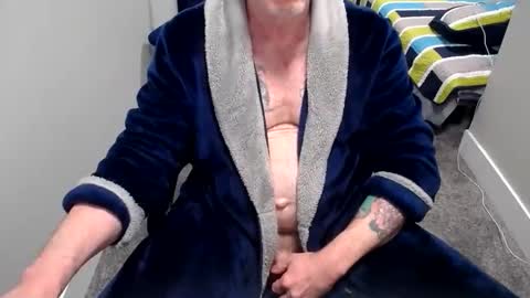 Snapshot of arcticmonkee chatting on 03-22-26, 01:03 Articmonkee online show from 03-22-26, 01:03