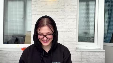 Snapshot of ardisparty chatting on 02-20-26, 06:26 Caroline online show from 02-20-26, 06:26