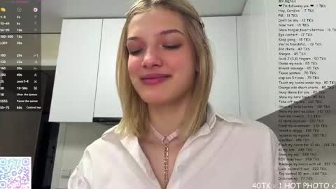 Caroline online show from 06-04-26, 04:24