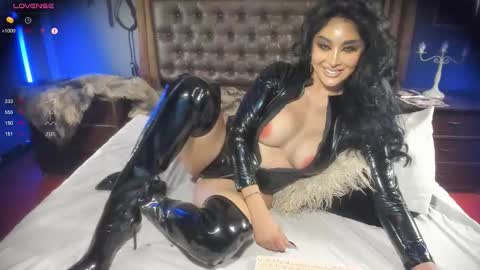 Areeya Wankiston online show from 10-03-25, 02:08