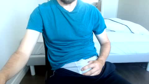 Arek online show from 06-18-26, 06:46