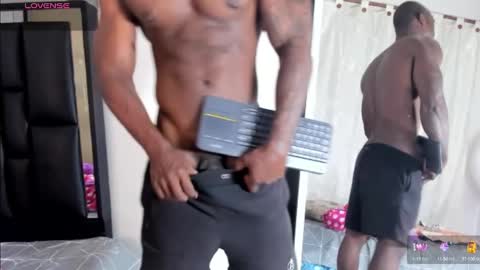 Snapshot of arexblakk chatting on 10-04-25, 06:39 AREXXBLAKK online show from 10-04-25, 06:39