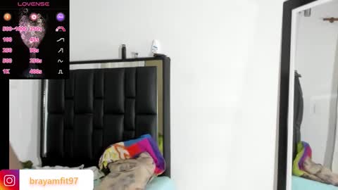 Snapshot of arexblakk chatting on 12-17-25, 09:54 AREXXBLAKK online show from 12-17-25, 09:54