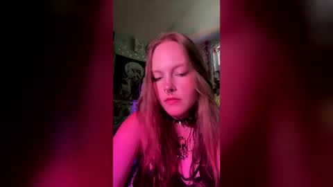 areyawatching0_0 online show from 06-17-26, 11:05