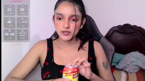 Bella online show from 10-25-25, 01:35