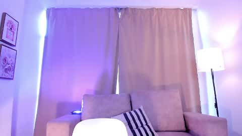 Ari online show from 04-27-26, 02:04