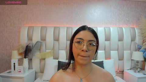 ari_lynn_ online show from 01-07-26, 03:09