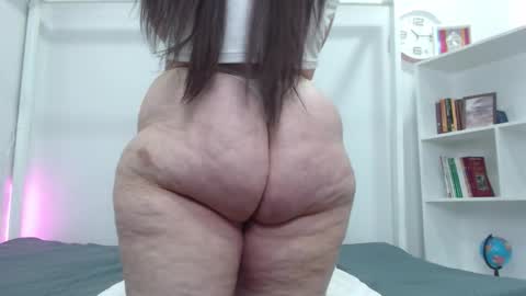 Snapshot of ari_rossee_ chatting on 03-12-26, 08:04 online show from 03-12-26, 08:04