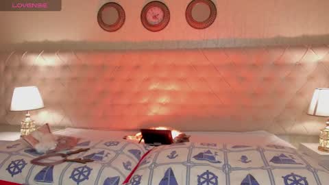 Snapshot of ari_sunshine chatting on 02-23-25, 08:11 Ari online show from 02-23-25, 08:11