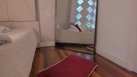 Ari Wilde online show from 03-12-26, 01:06