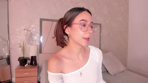 Ari Wilde online show from 06-22-26, 12:13