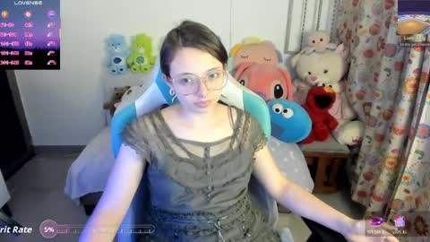 Snapshot of aria_alaia chatting on 05-09-26, 03:34 Linda online show from 05-09-26, 03:34