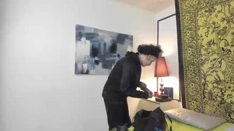 aria y orien  online show from 11-18-25, 11:03