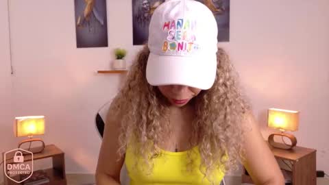 aria_bliss_01 online show from 11-06-25, 01:23