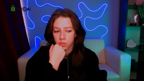 Snapshot of aria_glow chatting on 03-16-26, 12:09 Aria online show from 03-16-26, 12:09