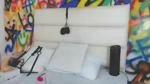 Snapshot of aria_martiin chatting on 12-13-24, 05:32 aria online show from 12-13-24, 05:32