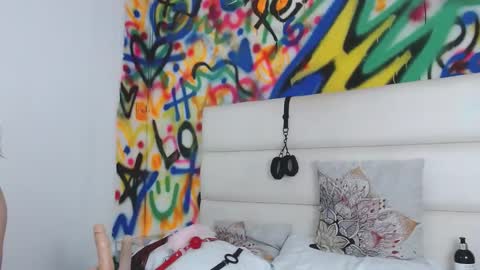 Snapshot of aria_martiin chatting on 12-22-24, 05:53 aria online show from 12-22-24, 05:53