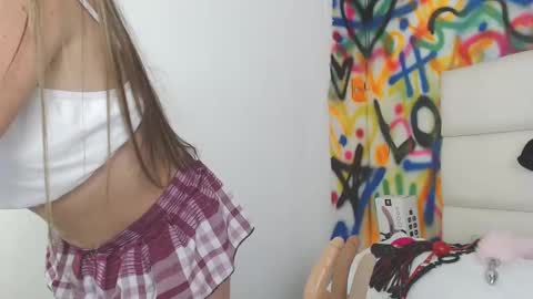 Snapshot of aria_martiin chatting on 02-12-25, 03:05 aria online show from 02-12-25, 03:05