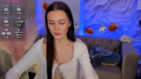 Snapshot of aria_mila chatting on 10-24-25, 11:17 aria_mila online show from 10-24-25, 11:17