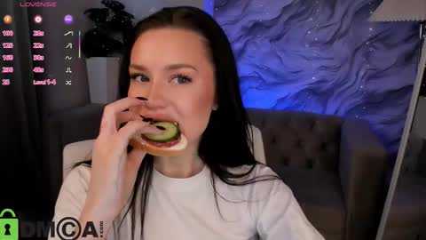 Snapshot of aria_mila chatting on 02-28-26, 03:40 aria_mila online show from 02-28-26, 03:40