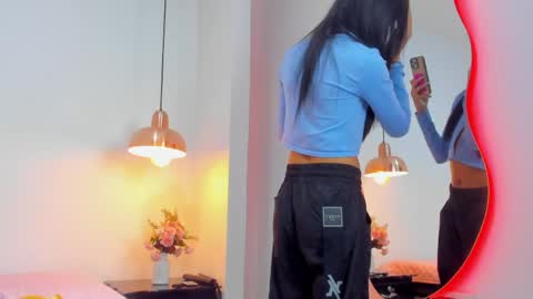 Snapshot of aria_millers1 chatting on 04-04-26, 11:40 aria_millers1 online show from 04-04-26, 11:40