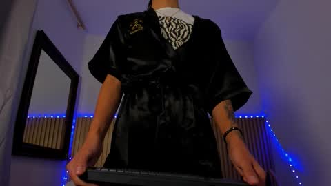 Aria Millers  online show from 01-05-26, 05:27