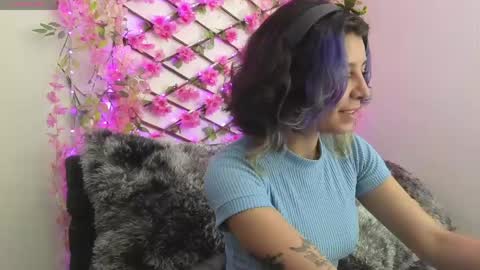 aria_silk online show from 05-22-26, 10:37