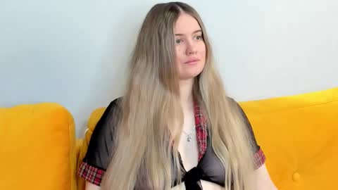 Milena online show from 10-12-25, 06:12