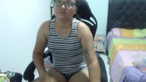 Snapshot of ariadna_6 chatting on 10-28-25, 06:21 ...Ariana... online show from 10-28-25, 06:21