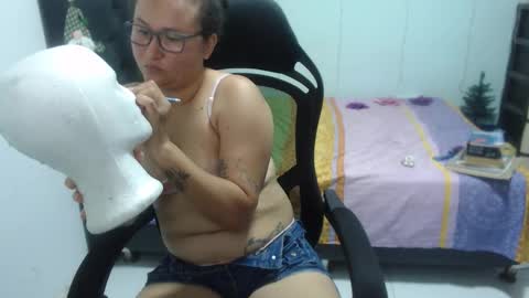 Snapshot of ariadna_6 chatting on 11-13-25, 07:13 ...Ariana... online show from 11-13-25, 07:13