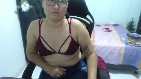 Snapshot of ariadna_6 chatting on 11-15-25, 06:48 ...Ariana... online show from 11-15-25, 06:48