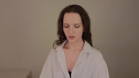 Snapshot of ariadna_s chatting on 05-02-26, 10:26 Ariadna online show from 05-02-26, 10:26