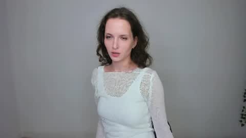 Snapshot of ariadna_s chatting on 06-28-26, 09:54 Ariadna online show from 06-28-26, 09:54