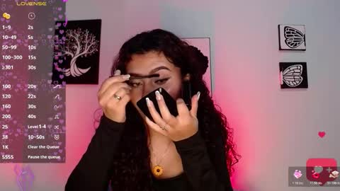 Snapshot of ariadna_tr chatting on 03-29-26, 12:32 Ari online show from 03-29-26, 12:32