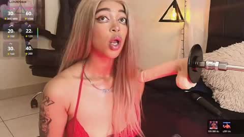 Snapshot of ariadnaaa_ chatting on 05-20-26, 03:13 Ariadna online show from 05-20-26, 03:13