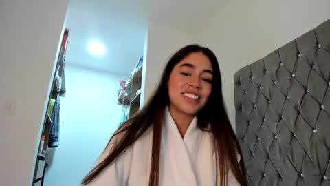 Snapshot of ariamontgomeryyy chatting on 12-20-24, 09:50 Aria Montgomery online show from 12-20-24, 09:50