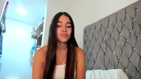 Snapshot of ariamontgomeryyy chatting on 12-22-24, 03:00 Aria Montgomery online show from 12-22-24, 03:00