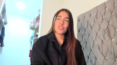 Snapshot of ariamontgomeryyy chatting on 12-30-24, 04:09 Aria Montgomery online show from 12-30-24, 04:09