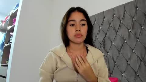 Snapshot of ariamontgomeryyy chatting on 01-04-25, 09:32 Aria Montgomery online show from 01-04-25, 09:32